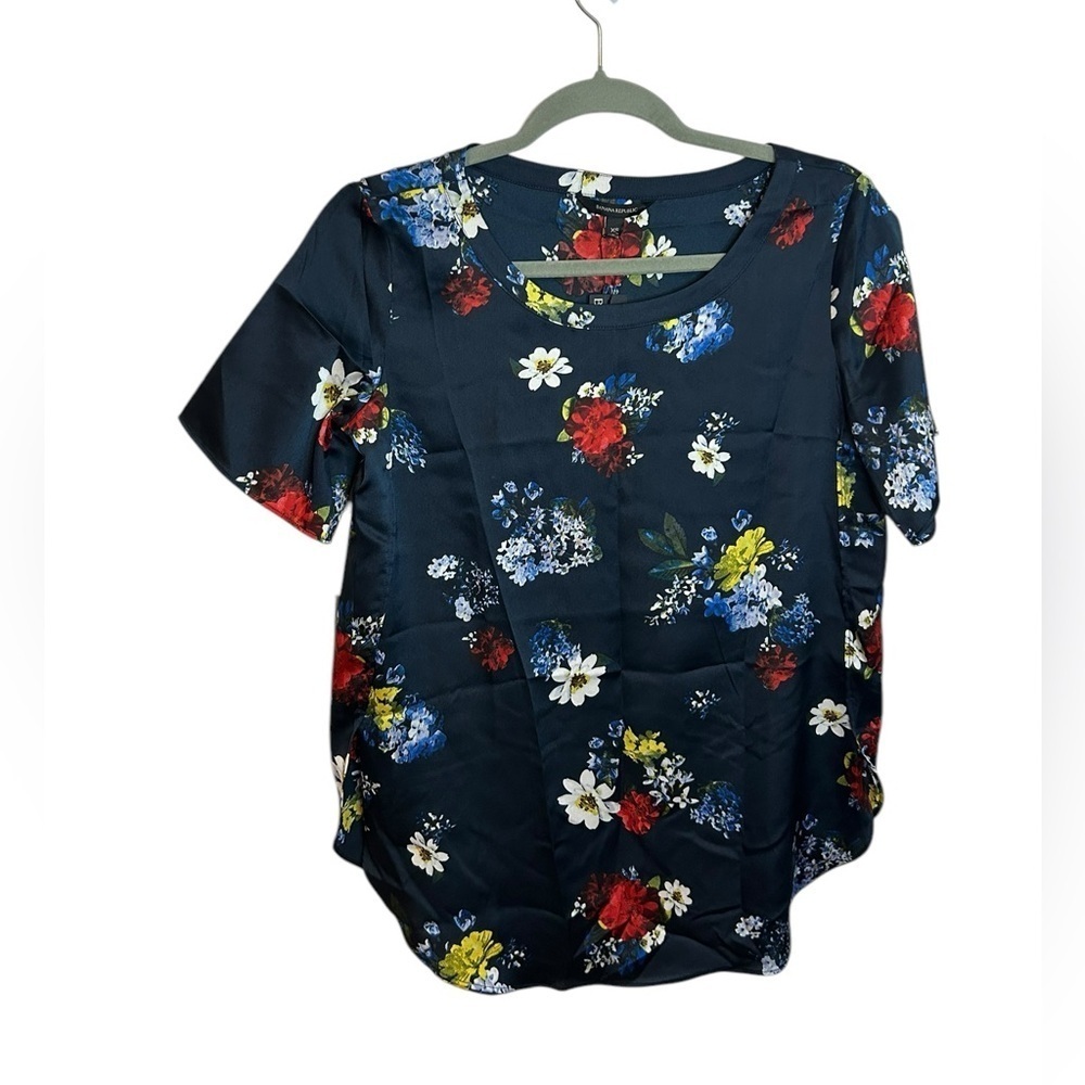 Nwt Banana Republic Navy Blue Floral Short Sleeve Popover Blouse